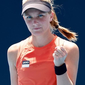 kaiyun-甫一订婚便双双突围，他们把澳网变成爱情的见证场